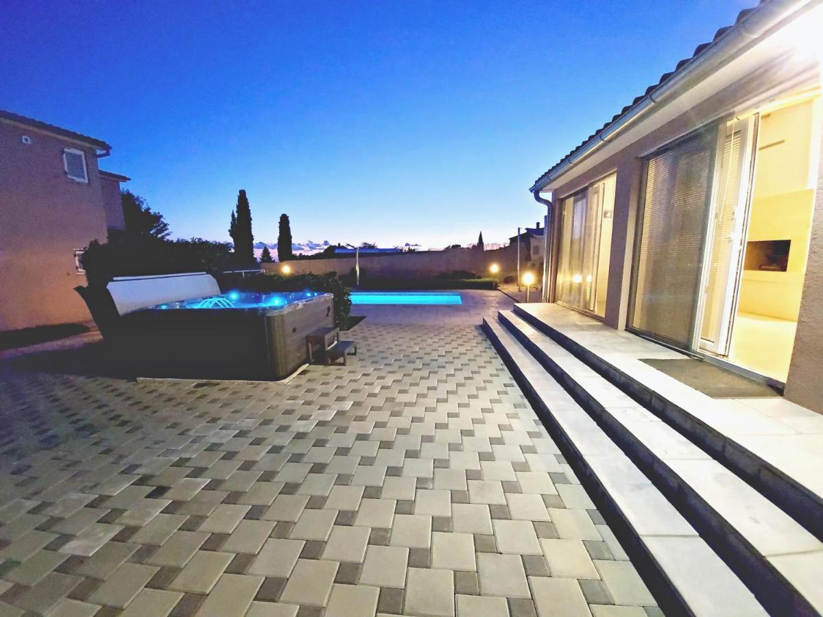 Villa Mattea Galižana Εξωτερικό φωτογραφία
