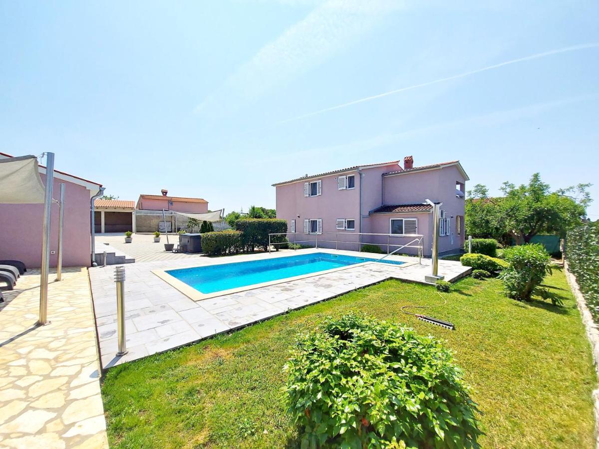 Villa Mattea Galižana Εξωτερικό φωτογραφία