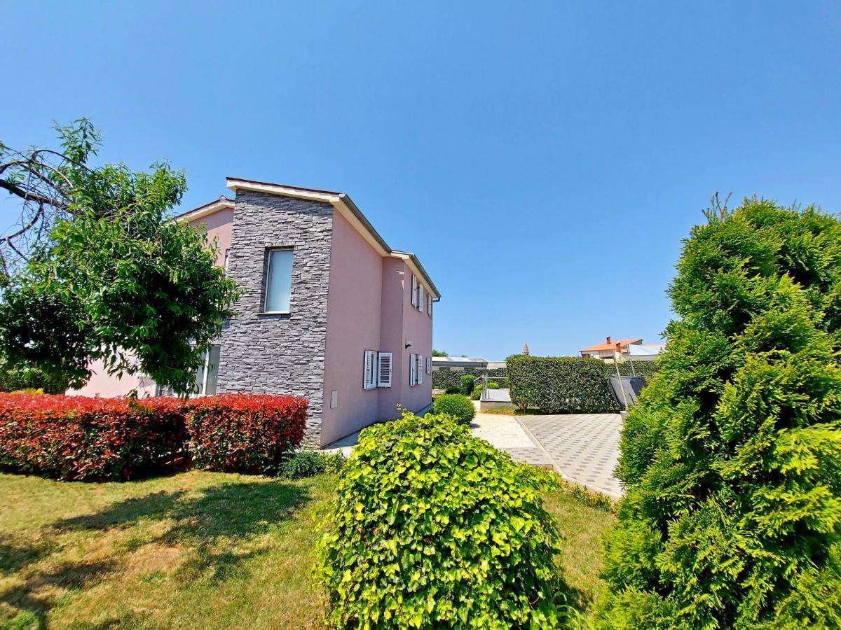 Villa Mattea Galižana Εξωτερικό φωτογραφία