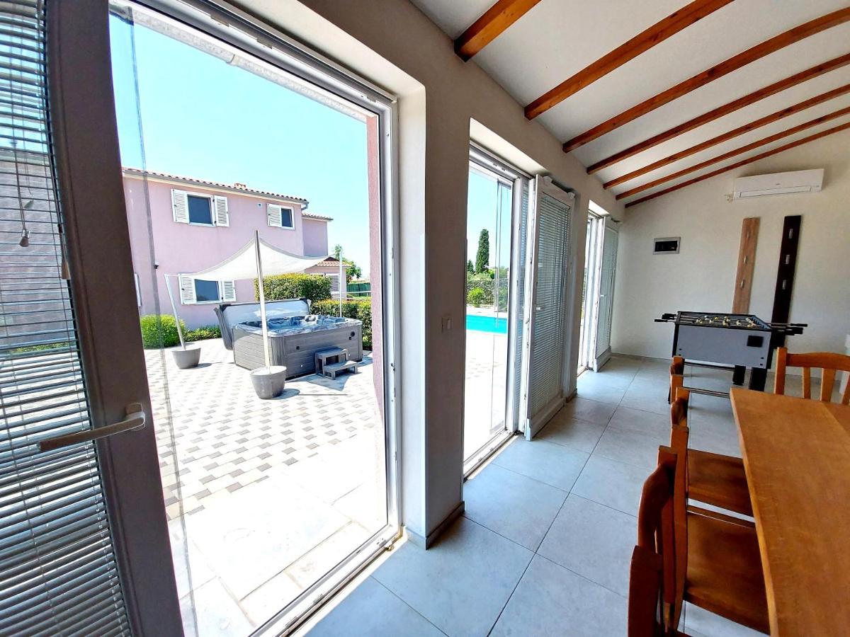 Villa Mattea Galižana Εξωτερικό φωτογραφία