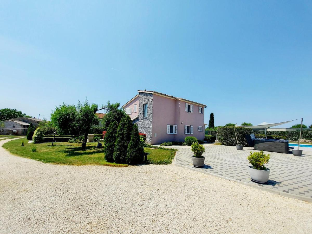 Villa Mattea Galižana Εξωτερικό φωτογραφία