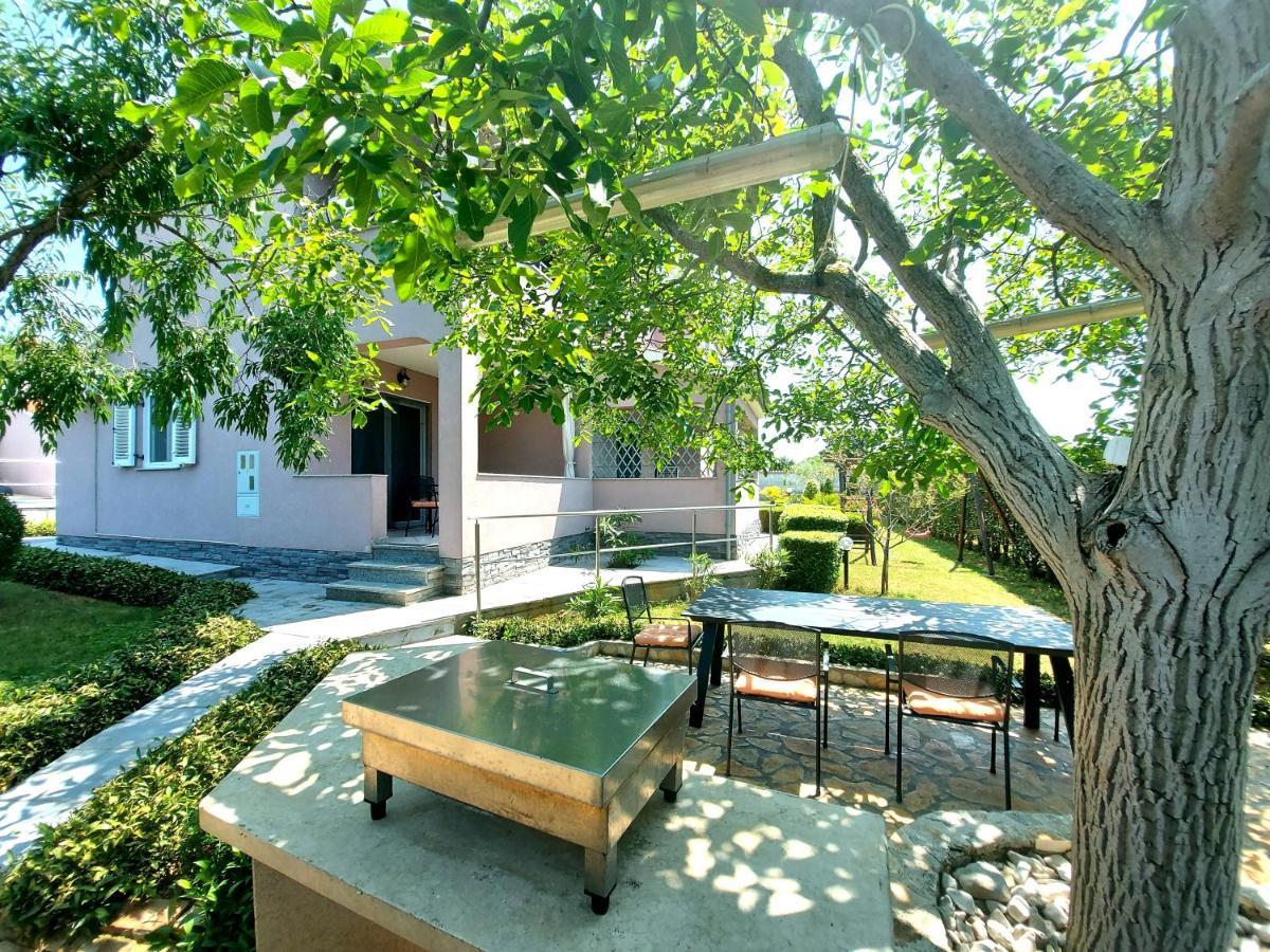 Villa Mattea Galižana Εξωτερικό φωτογραφία